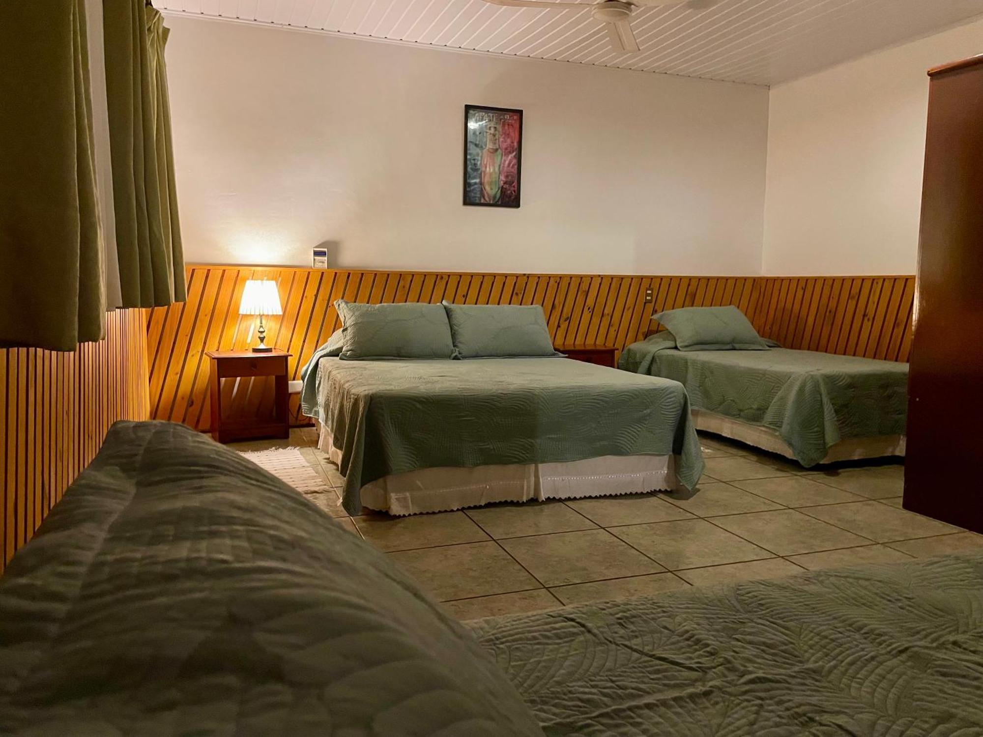 Manureva Nui Hotel Boutique Hanga Roa Exterior photo
