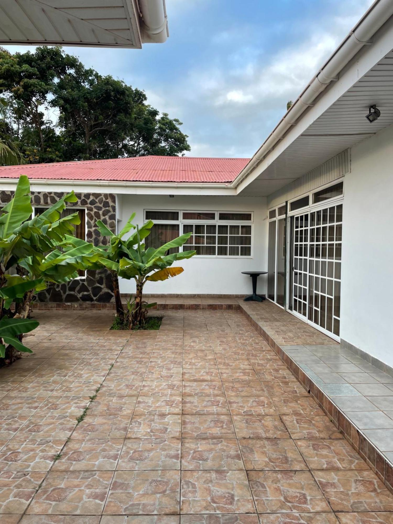 Manureva Nui Hotel Boutique Hanga Roa Exterior photo
