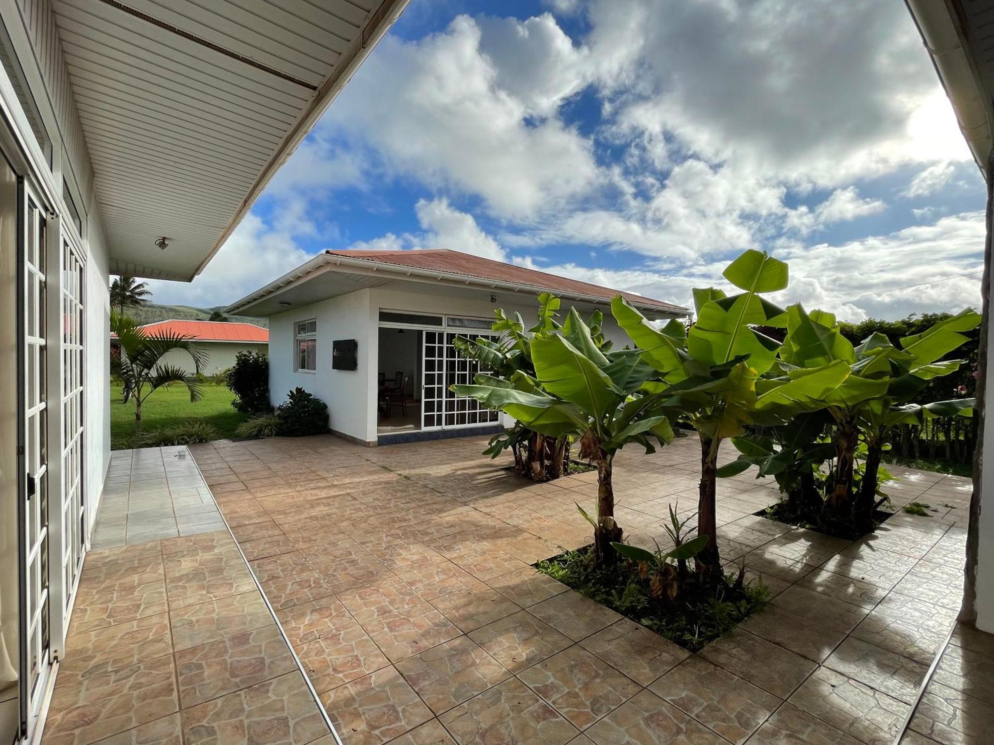 Manureva Nui Hotel Boutique Hanga Roa Exterior photo